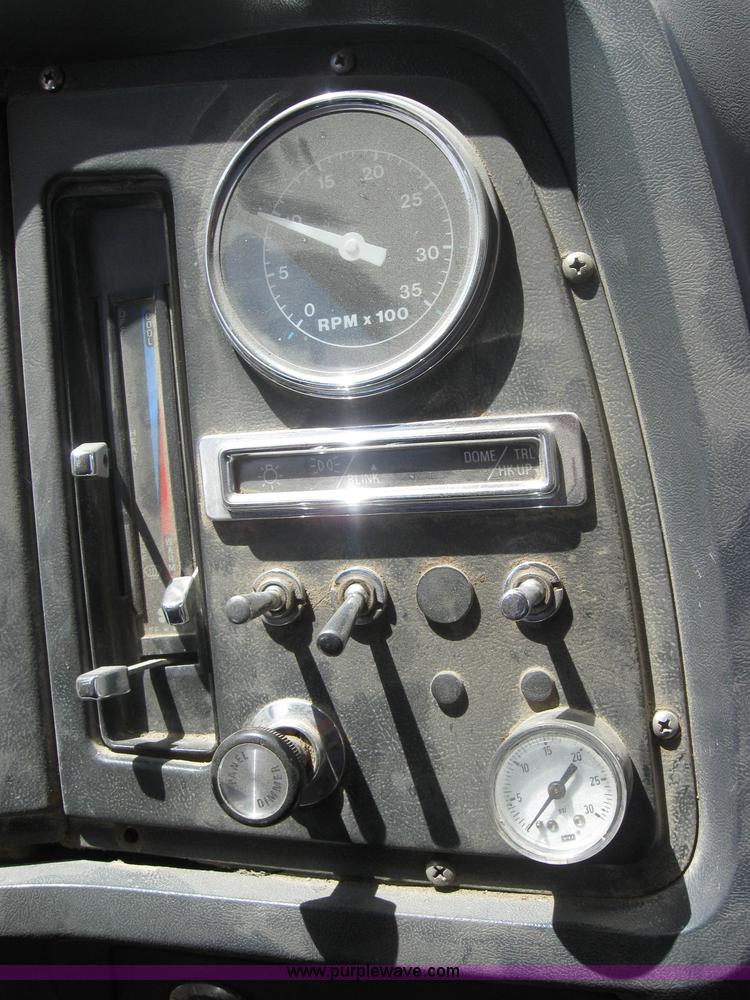 image for item 2196 1989 Ford Conventional LNT800F dump truck