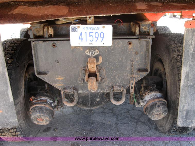 image for item 2196 1989 Ford Conventional LNT800F dump truck