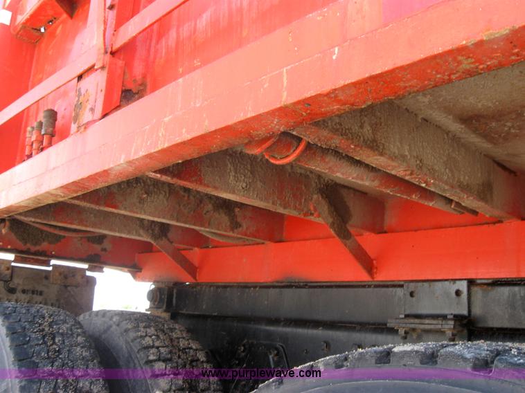 image for item 2196 1989 Ford Conventional LNT800F dump truck