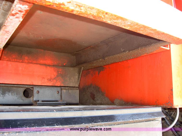 image for item 2196 1989 Ford Conventional LNT800F dump truck