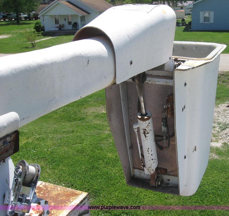 image for item 2198 1976 Chevrolet Custom Deluxe 30 pole truck