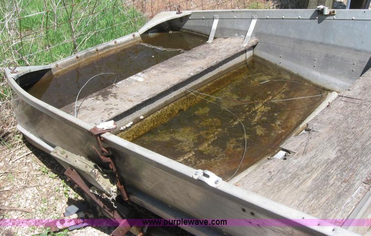 image for item 2200 14' Rich Line aluminum V-bottom boat