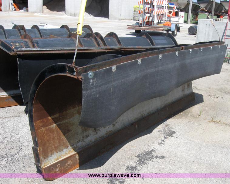 image for item 2205 12' snow blade