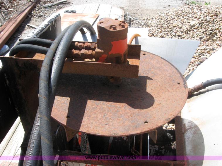 image for item 2206 Fink stainless steel self feeding spreader