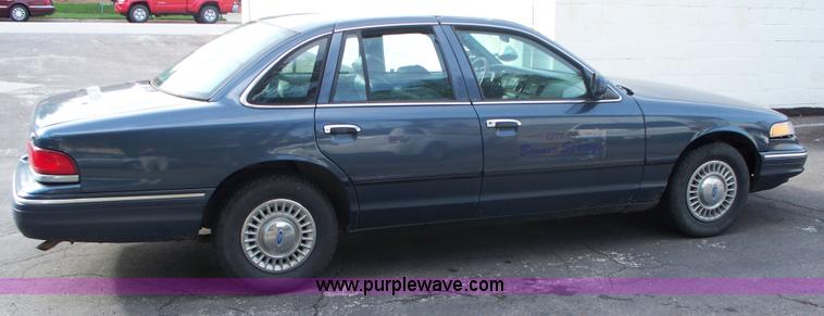 image for item 2500 1997 Ford Crown Victoria