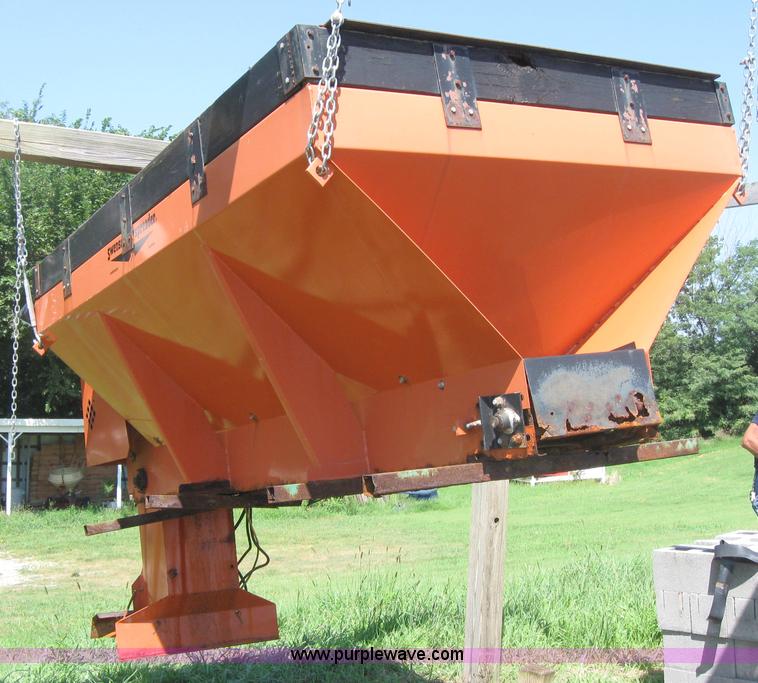 image for item 2509 Swenson spreader box