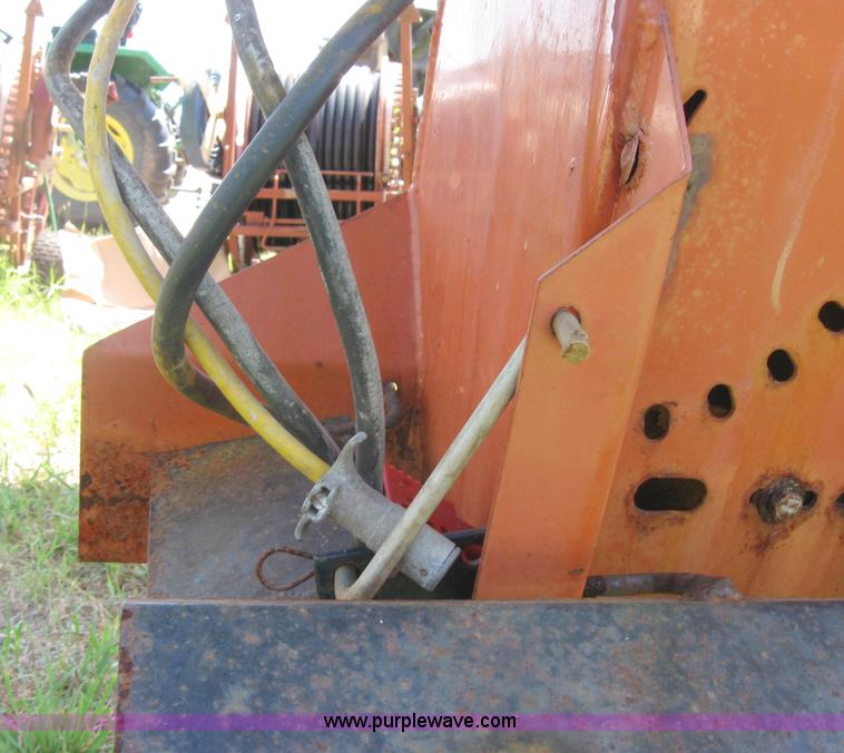 image for item 2509 Swenson spreader box