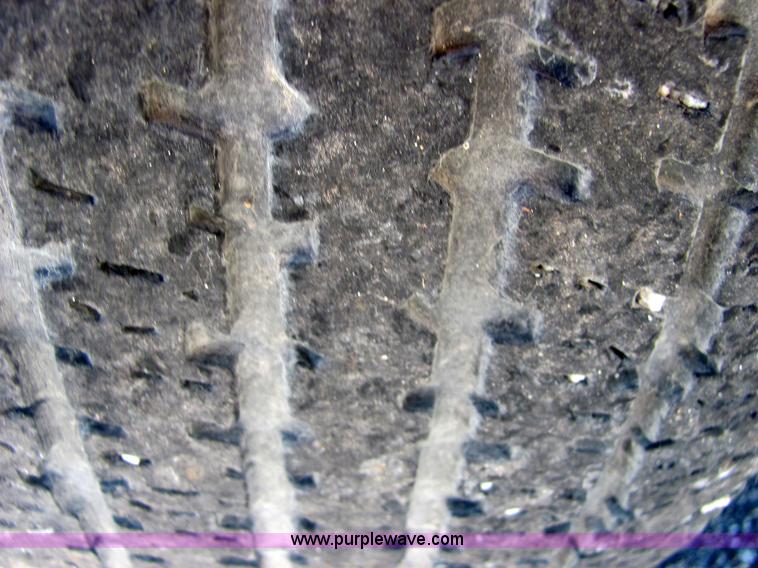 image for item 4655 1994 Ford F250 XL pickup truck