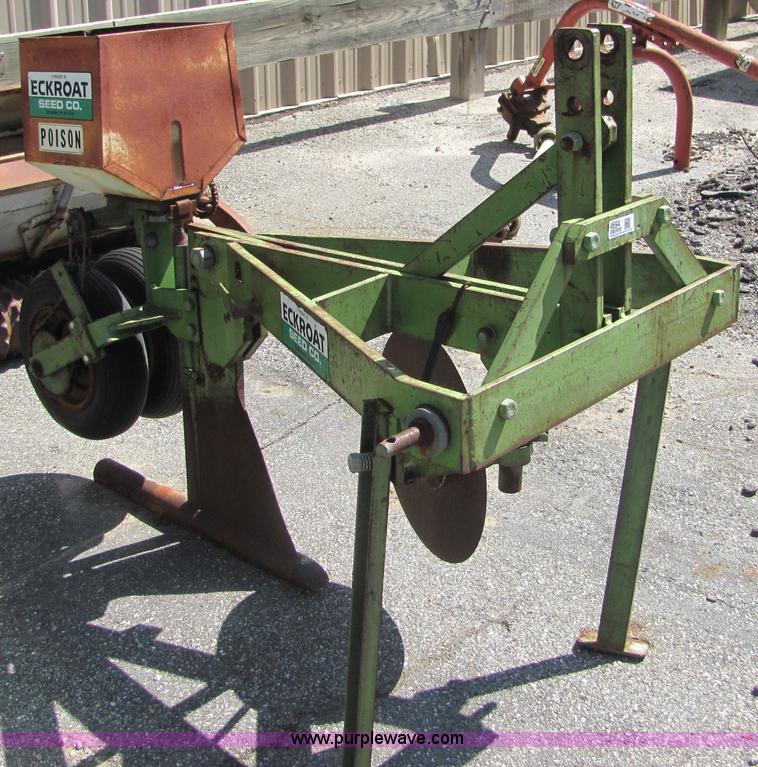 Eckroat gopher getter burrow builder in Hutchinson, KS Item 4694 sold