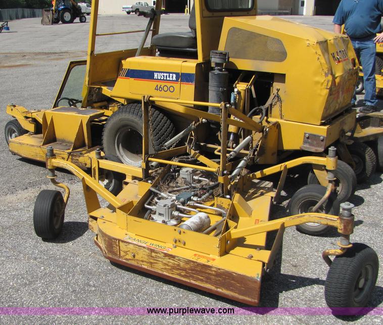 image for item 4699 2002 Hustler 4600 mower