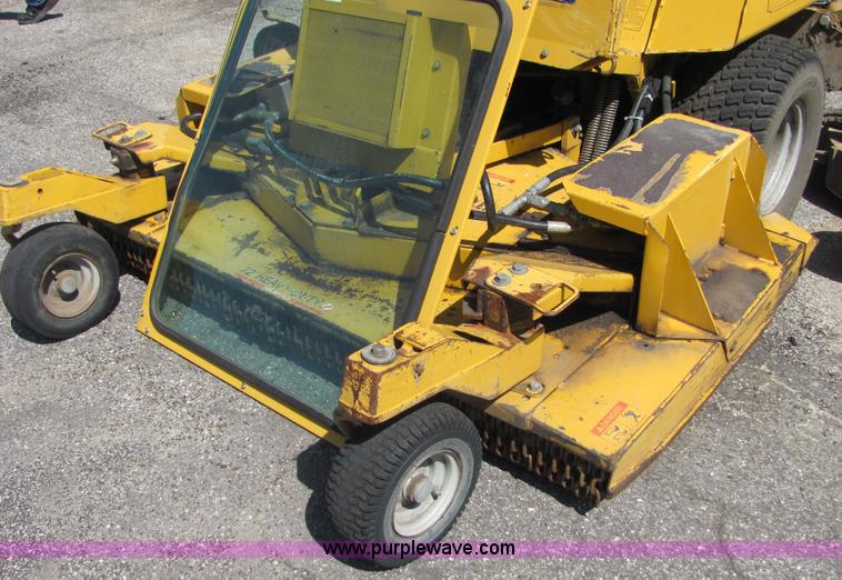 image for item 4699 2002 Hustler 4600 mower