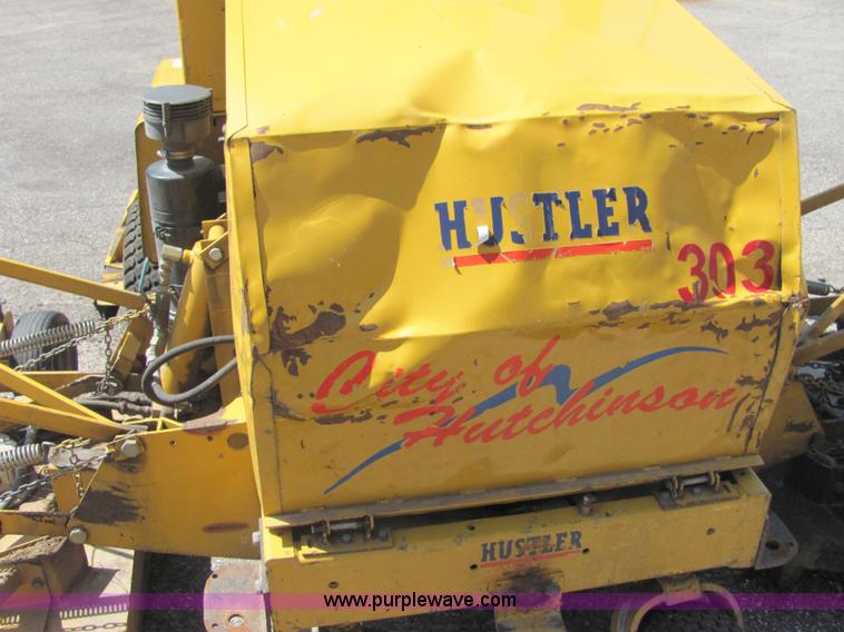 image for item 4699 2002 Hustler 4600 mower