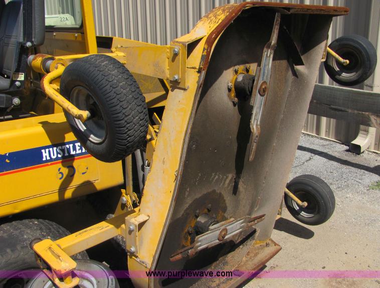 image for item 4700 2005 Hustler 4600 mower