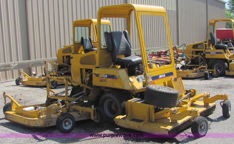 image for item 4701 2004 Hustler 4600 mower