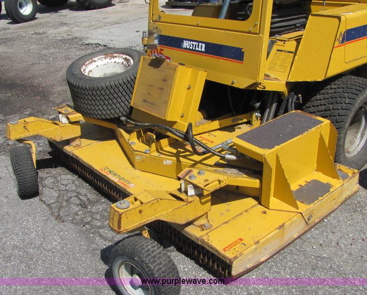 image for item 4701 2004 Hustler 4600 mower