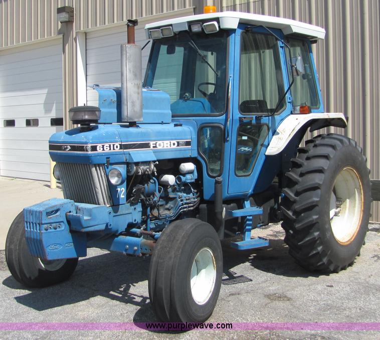 image for item 4704 1986 Ford 6610 tractor