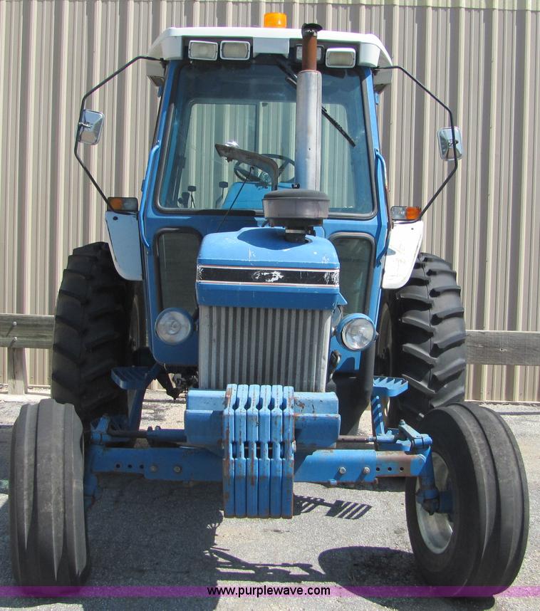 image for item 4704 1986 Ford 6610 tractor
