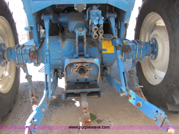 image for item 4704 1986 Ford 6610 tractor
