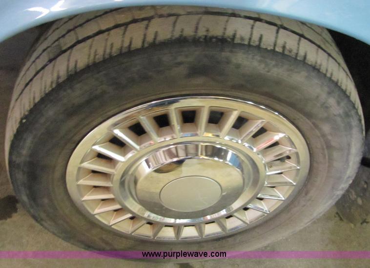 image for item 4750 1998 Ford Crown Victoria Police Interceptor