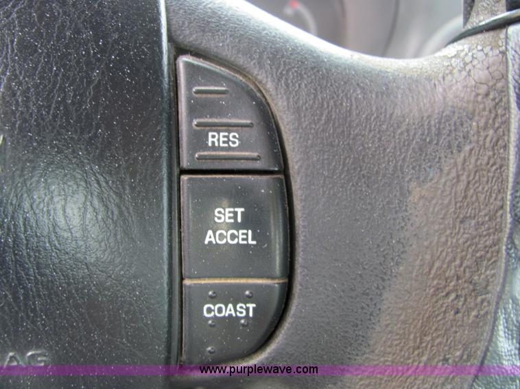 image for item 4751 1999 Ford F250 pickup truck