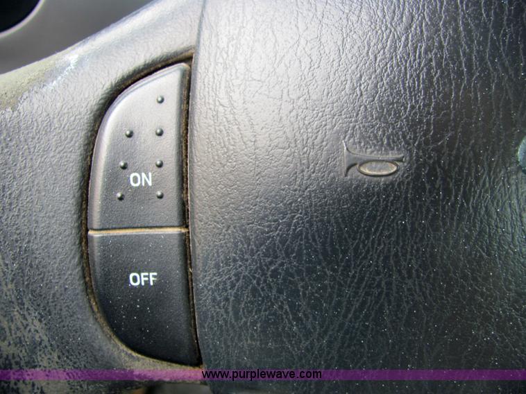 image for item 4751 1999 Ford F250 pickup truck