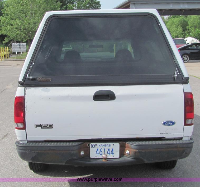 image for item 6480 1997 Ford F150 pickup truck