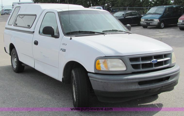 image for item 6480 1997 Ford F150 pickup truck