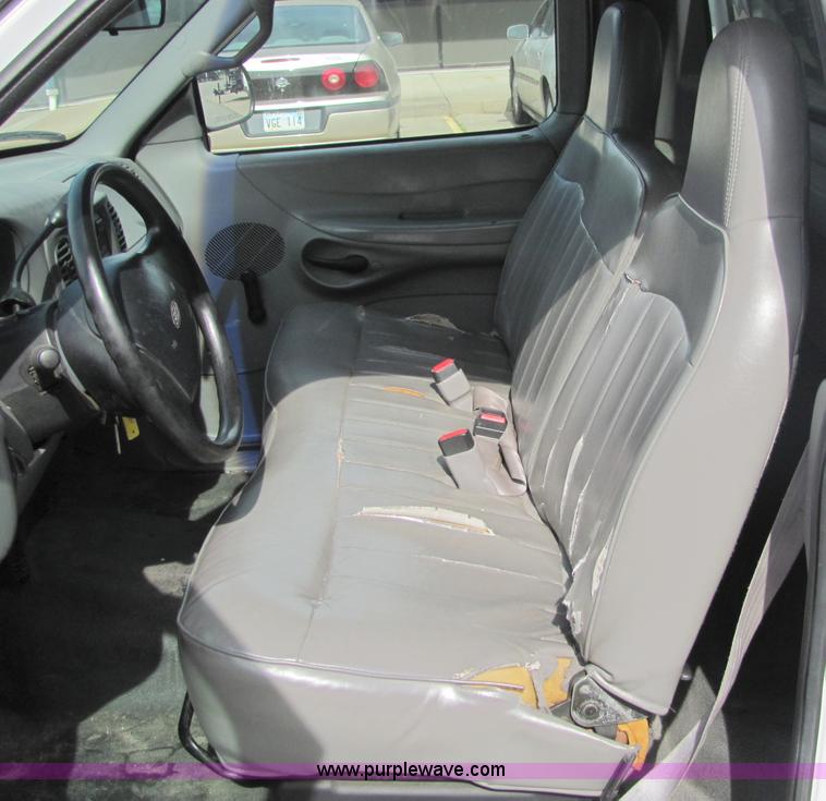 image for item 6480 1997 Ford F150 pickup truck