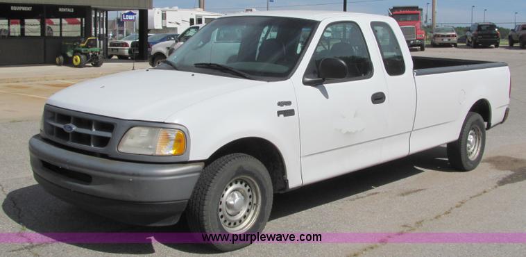 image for item 6483 1997 Ford F150 XL extended cab pickup truck