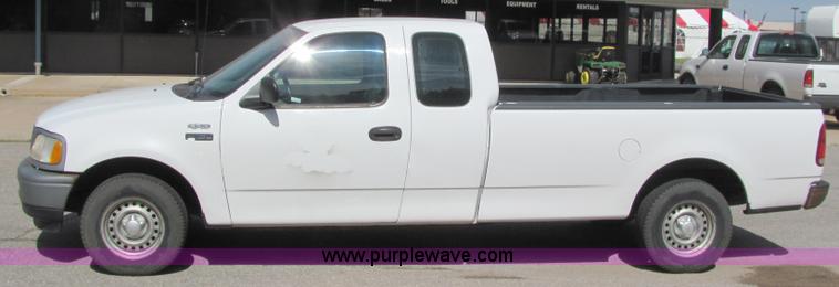 image for item 6483 1997 Ford F150 XL extended cab pickup truck