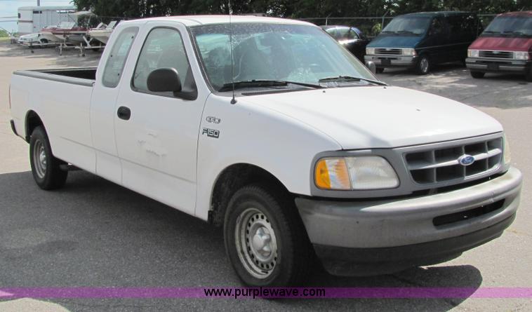 image for item 6483 1997 Ford F150 XL extended cab pickup truck