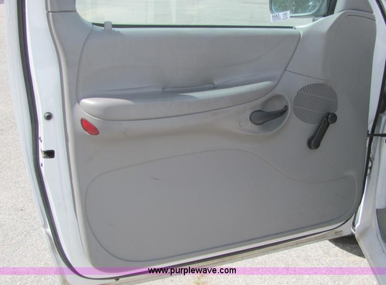 image for item 6483 1997 Ford F150 XL extended cab pickup truck