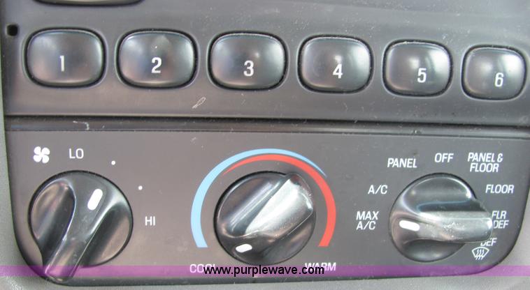 image for item 6483 1997 Ford F150 XL extended cab pickup truck