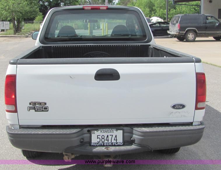 image for item 6484 2002 Ford F150 XL extended cab pickup truck