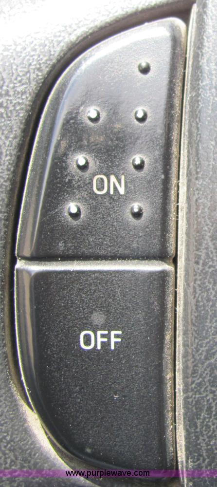 image for item 6484 2002 Ford F150 XL extended cab pickup truck