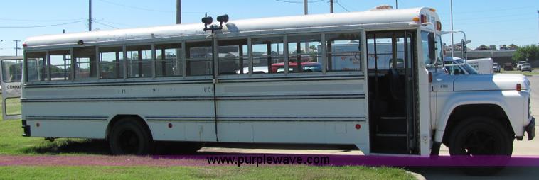 image for item 6499 1974 Ford 44 passenger bus