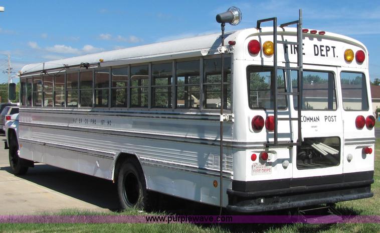image for item 6499 1974 Ford 44 passenger bus