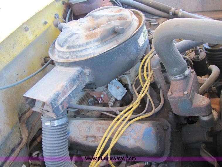 image for item 6499 1974 Ford 44 passenger bus