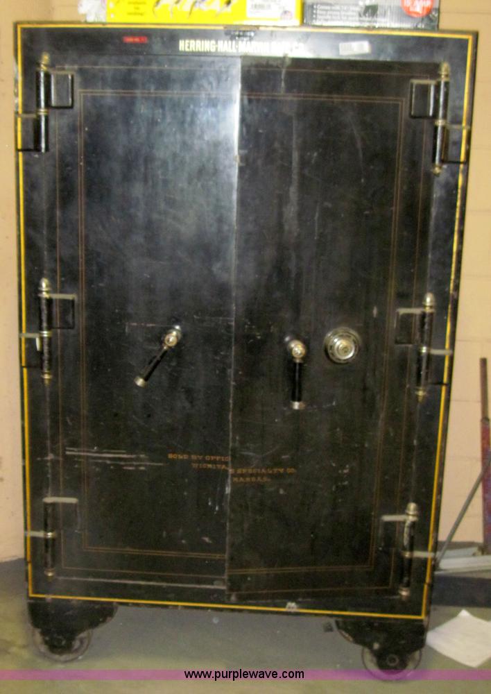 Herring Hall Marvin upright safe in Wichita, KS Item 6530 sold