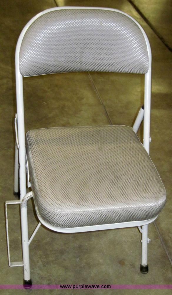 image for item 6548 (300) folding chairs