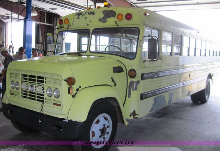 image for item 6555 1969 GMC CS2903 bus