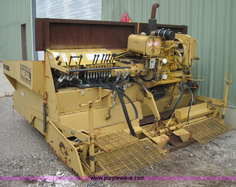 image for item 6557 Neal asphalt paving machine