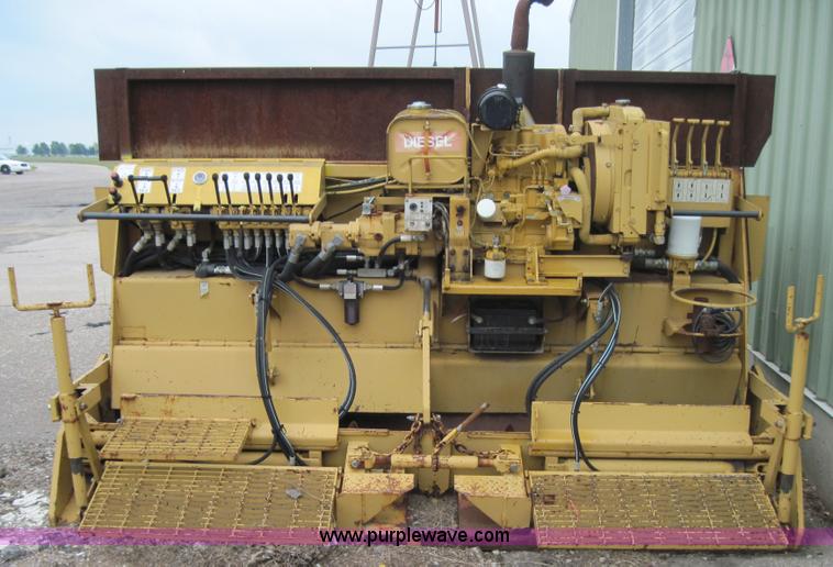 image for item 6557 Neal asphalt paving machine