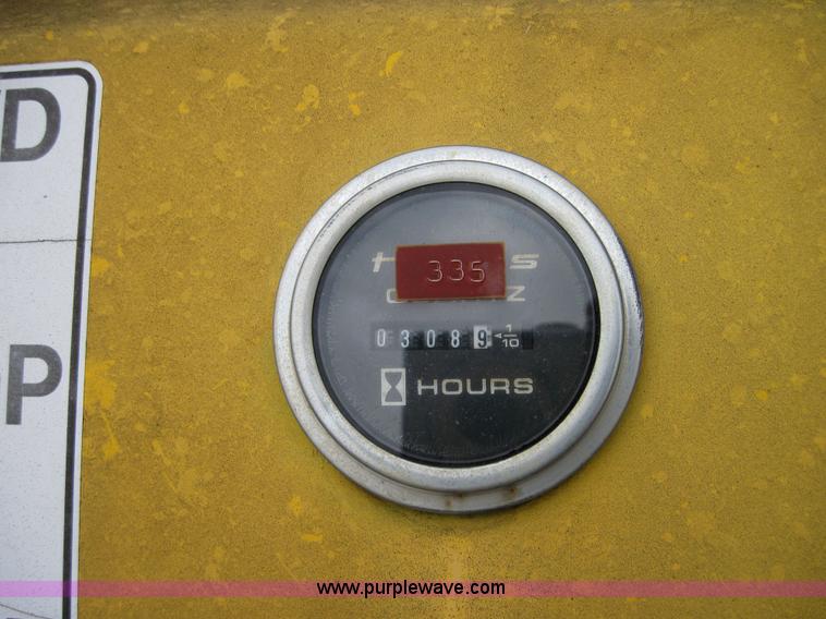 image for item 6557 Neal asphalt paving machine