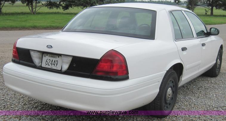 image for item 6558 2004 Ford Crown Victoria Police Interceptor