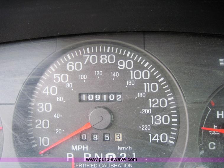 image for item 6558 2004 Ford Crown Victoria Police Interceptor