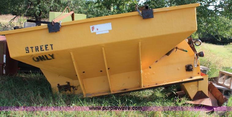 image for item 6588 Fiberglass sand spreader