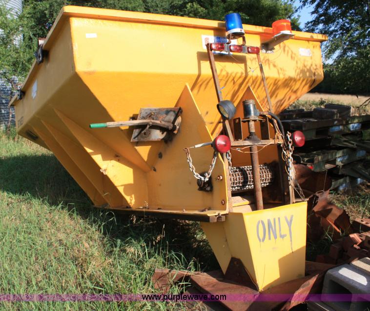 image for item 6588 Fiberglass sand spreader