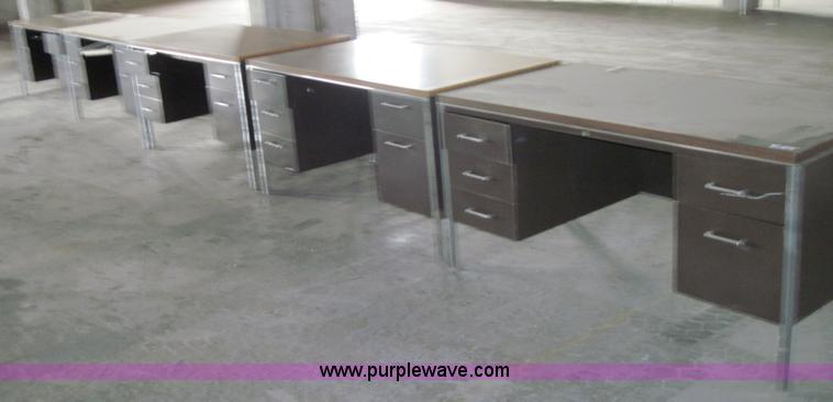image for item 6621 (5) desks