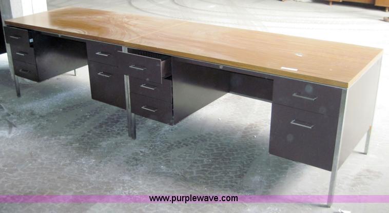 image for item 6622 (5) desks